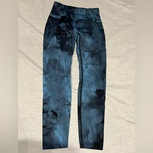 Small Born Primitive leggings. In great condition.